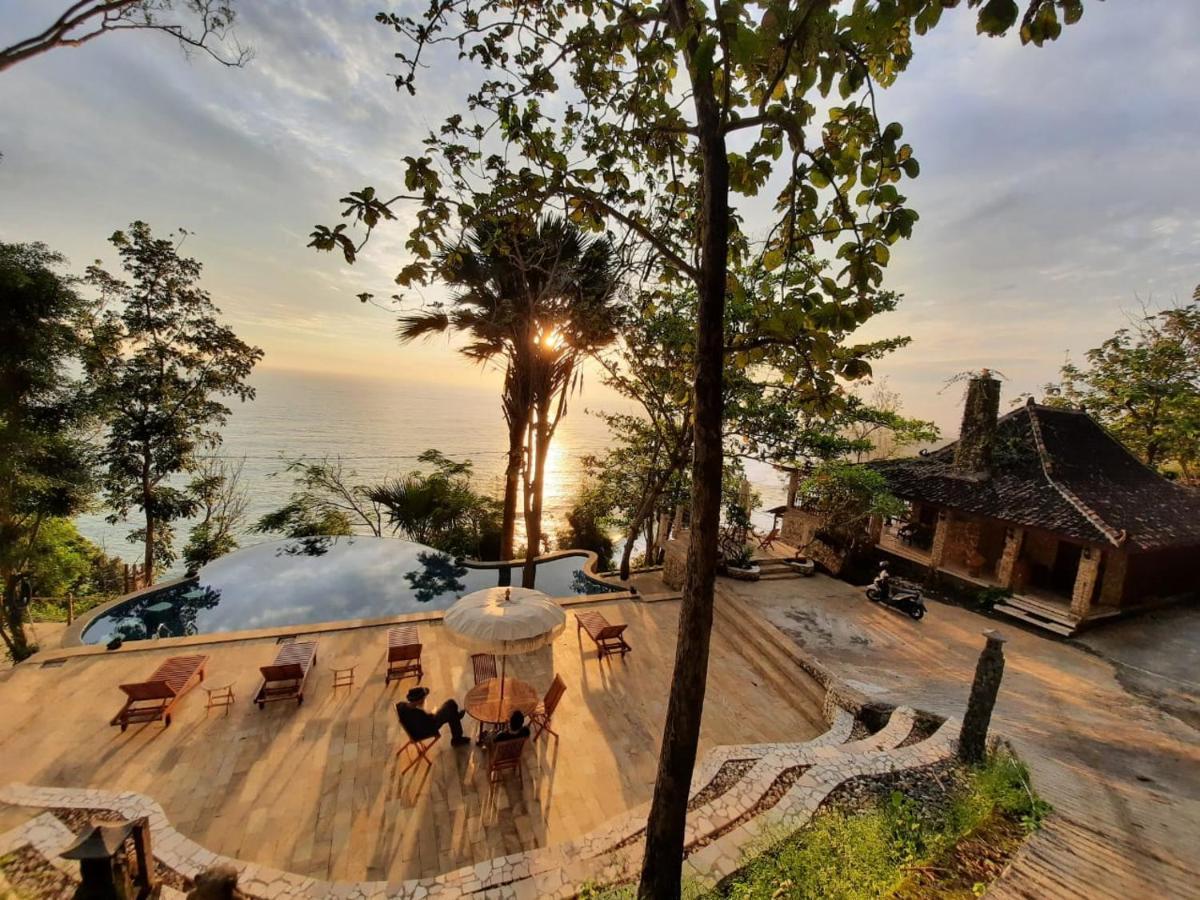Edge Resort, Yogyakarta Parangtritis Exterior foto