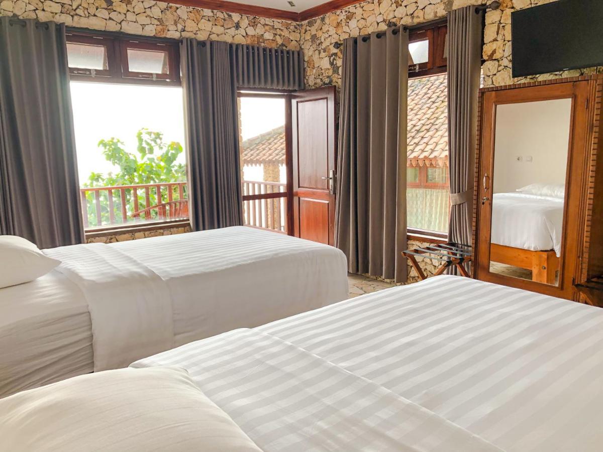 Edge Resort, Yogyakarta Parangtritis Exterior foto
